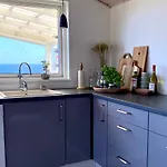 Stunning In Unknown With 3 Bedrooms And Wifi